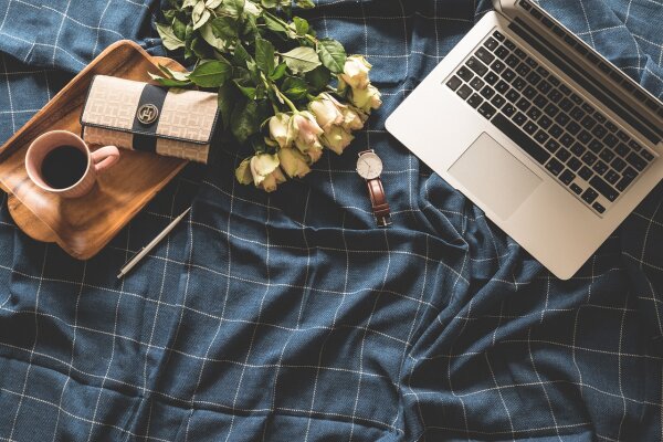 Konzentriert Arbeiten im Home Office: Praktische Tipps für mehr Fokus und Effizienz - Konzentriert Arbeiten im Home Office: Praktische Tipps für mehr Fokus und Effizienz